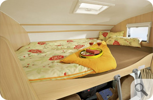 Wohnmobil, Reisemobil groß Familie innen