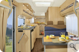 Wohnmobil, Reisemobil mittel innen